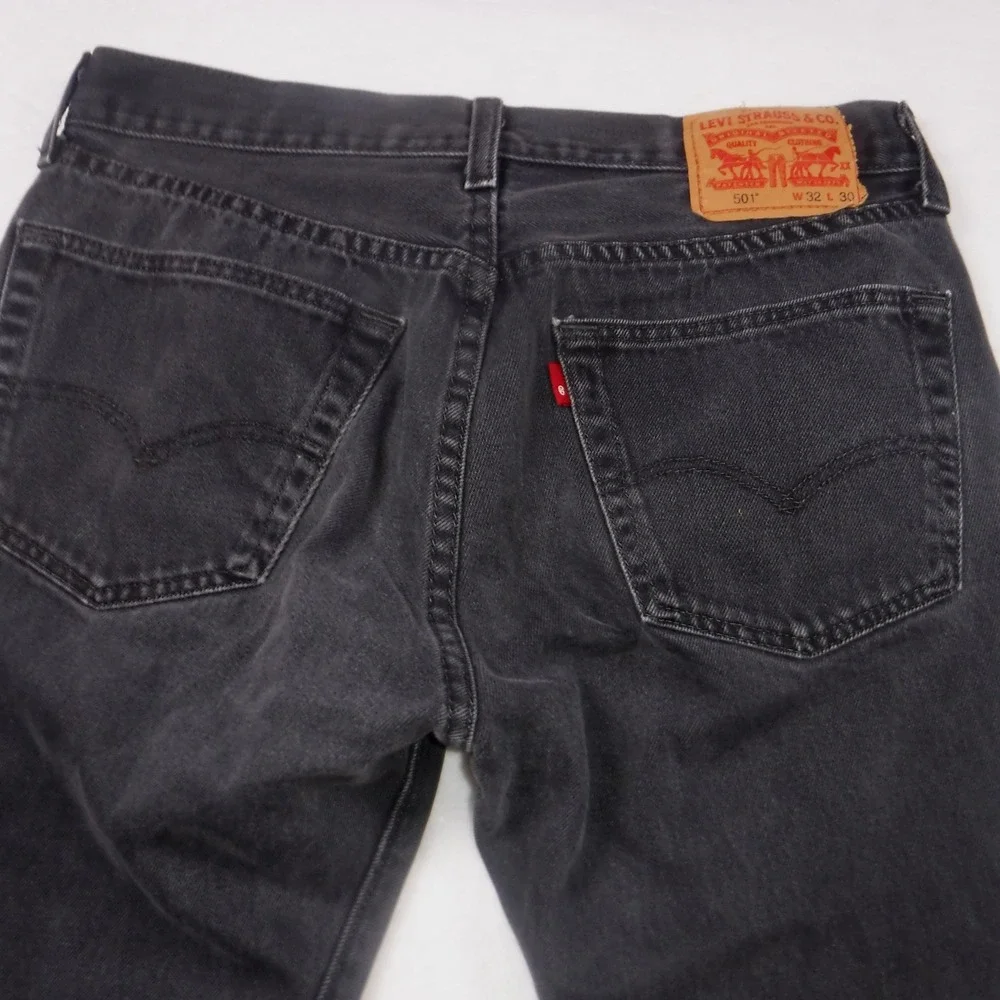 Levis 501 Original Fit Mens‎ Black Straight Leg Button Fly Denim Jeans 32x30